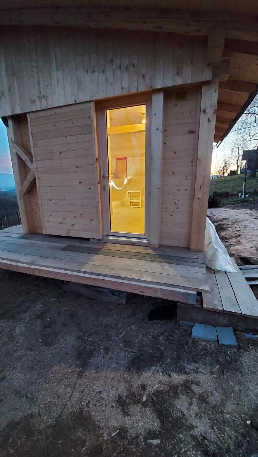 Natural Cottage Glamping Eco-Tiny House Skocjan  Buitenkant foto